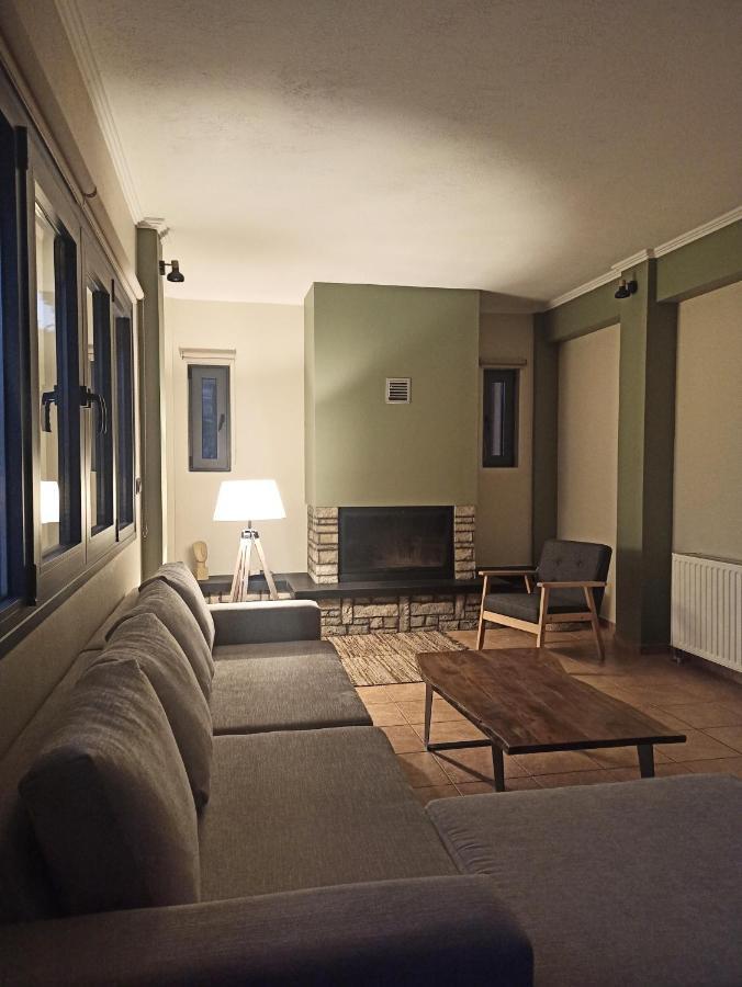 Elatos Boutique Mountainhouse Villa Karpenísion Dış mekan fotoğraf