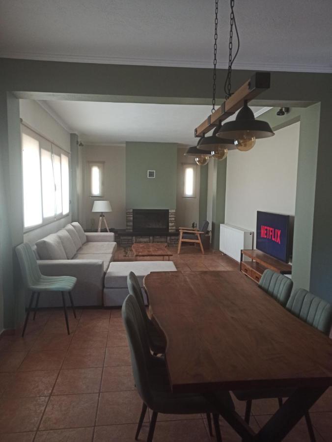 Elatos Boutique Mountainhouse Villa Karpenísion Dış mekan fotoğraf